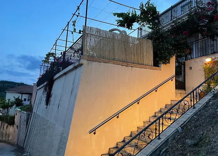 Katsantonis Luxury House